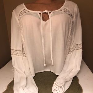 Hollister flowey top. Size small